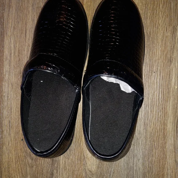 Women's Loafers - Picture 3 of 8